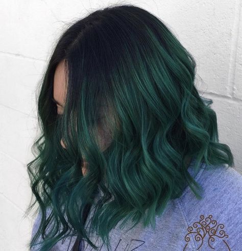 Butter Blonde, Winter Hair Color Trends, Red Balayage Hair, Dark Green Hair, Balayage Hairstyles, Balayage Blonde, Colour Ideas, Winter Hair Color, Ombre Hair Color