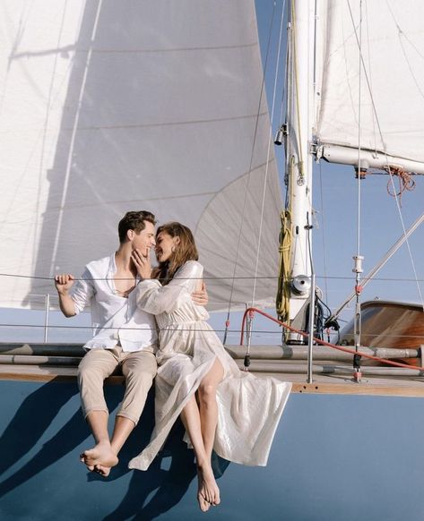 Yacht Photoshoot, Boat Engagement Photos, Sailboat Wedding, Cruise Photography, Boat Photoshoot, Couple Cruise, Boat Girl, Yacht Wedding, Boat Wedding