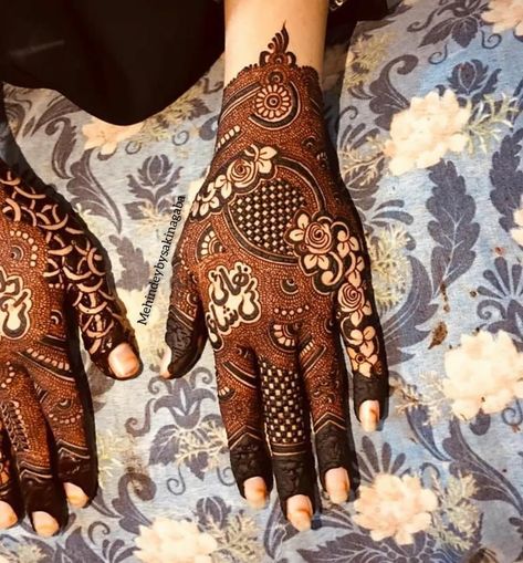 Urdu Mehndi Design, Eid Mehndi Designs Arabic, Pakistan Mehndi Designs, Mehndi Designs Pakistani, Pakistani Mehndi Design, Aesthetic Mehndi, Arabic Bridal Mehndi Designs, Pakistani Mehndi Designs, Arab Countries