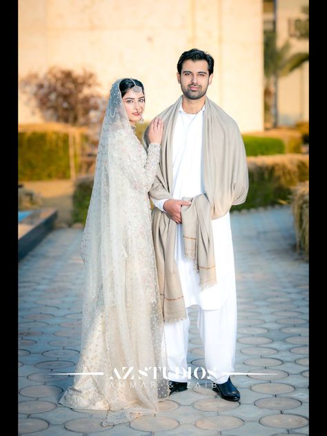 Men Shawl Pakistani, Pakistani Groom Outfits For Men, Simple Nikkah, Ethnic Wear Men, Nikah Ideas, Engagement Dress For Men, Mangni Dress, Mens White Suit, Nikkah Outfit