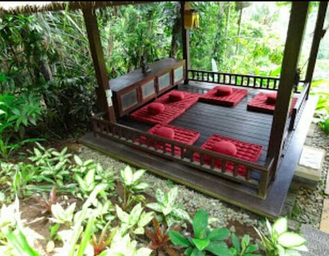 Meditation platform deck pergola floor pillows Meditation Platform, Outdoor Meditation Space, Yoga Platform, Yoga Garden, Deck Pergola, Outdoor Meditation, Platform Deck, Meditation Corner, Meditation Garden