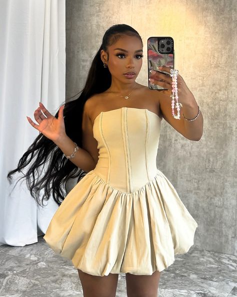 Lovely look 👀 “Strong Love Strapless Bubble Mini Dress” Cute Birthday Outfits, Casual Day Dresses, Bubble Hem, Essential Dress, Wedding Dresses Strapless, Strong Love, Long Sleeve Short Dress, Strapless Mini Dress