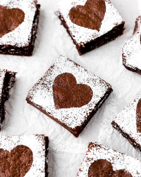 Bridal Shower Brownies, Heart Brownies, Decorated Brownies, Brownie Packaging, Wedding Brownies, Miss Jones, Chocolate Chip Cookie Mix, Double Chocolate Brownies, Valentines Baking