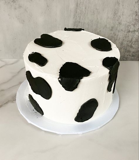 Cow Print Smash Cake, Smash Cake, Cake Smash, Cow Print, Spoons, Cow, Cake