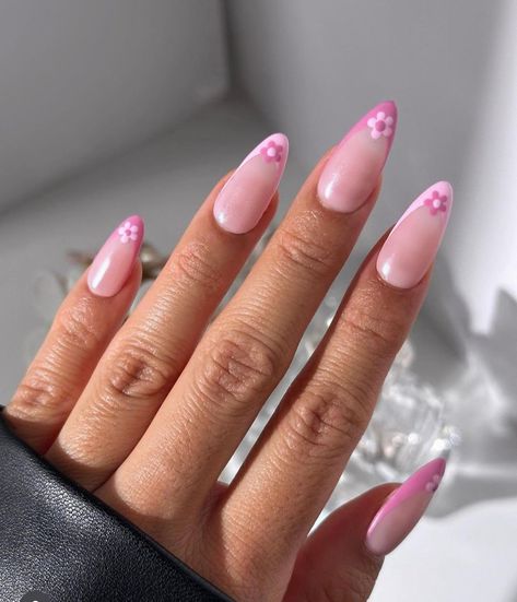 Pastel Pink Nail Designs, Spring Nail Art Designs, Pastel Pink Nails, Punk Nails, Acrylic Flower, Flower Nail, Spring Nail Art, Simple Flower, Summer Acrylic Nails