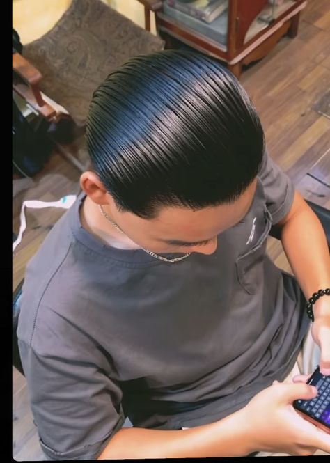 Slid Back Hairstyle Men, Slick Back Men, Slick Back Hair Men, Hairstyles Slicked, Slick Back Undercut, Brylcreem Hairstyles, Slicked Hairstyles, Slick Back Haircut, Hairstyles Undercut