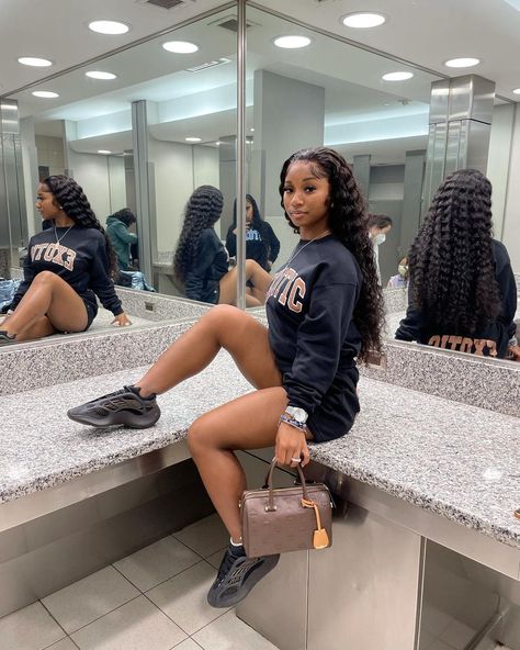 Yeezy Outfit Women 700, Timbs Outfits Women, Timbs Outfits, Yeezy Outfit Women, Yeezy Outfit, Boujee Outfits, Yeezy 700, Chill Fits, Curly Lace Front Wigs