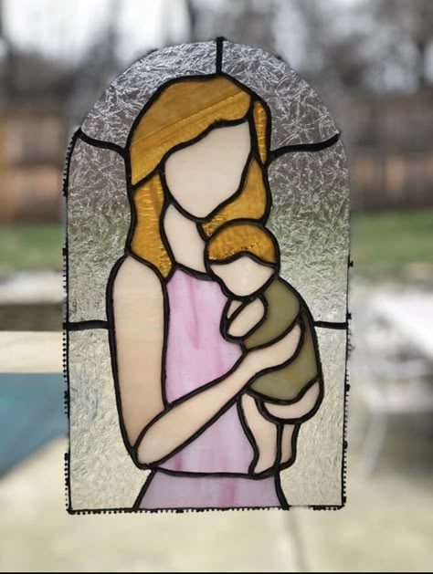 Stained Glass People, Reuse Wine Bottles, Baby Stains, Glass Painting Patterns, Stained Glass Patterns Free, Glass Art Pictures, Easy Face Mask Diy, Glass Diy, Stained Glass Diy