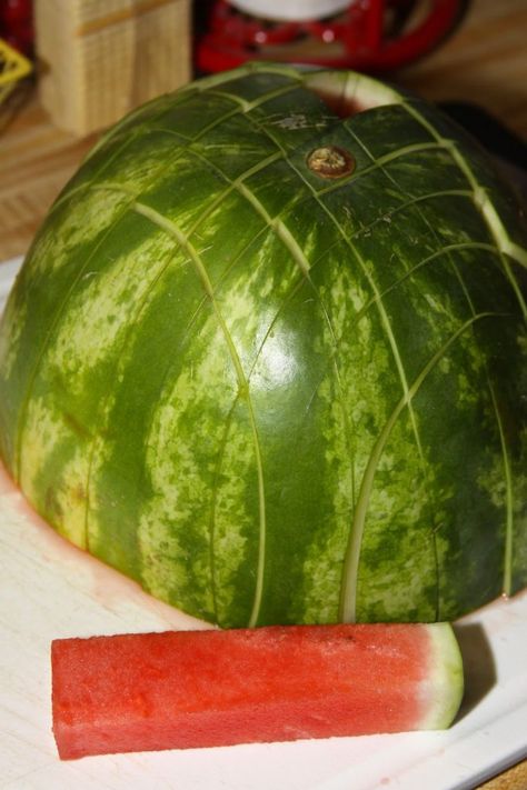 Smirnoff Watermelon, Watermelon Pictures, Watermelon Snack, Not Ready To Say Goodbye, Watermelon Martini, Cucumber Vodka, Bonefish Grill, Frozen Watermelon, Simple Syrup Recipes