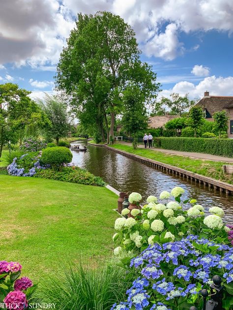 Giethoorn Netherlands, Water Village, Moving To Germany, Netherlands Travel, Tourist Information, Nature Preserve, Travel List, European Travel, Australia Travel