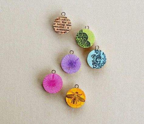 Cork jewelry Wine Cork Jewelry, Wine Purse, Wine Cork Projects, Wine Cork Diy, Cork Jewelry, Cork Projects, Cork Diy, Cork Art, Wine Cork Crafts