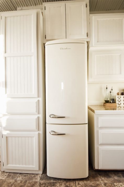 Our New Vintage Inspired Refrigerator Cover A Popcorn Ceiling, Inside Apartment, Garage Refrigerator, Retro Kitchens, Vintage Refrigerator, Retro Refrigerator, Retro Appliances, Countertop Options, Retro Fridge