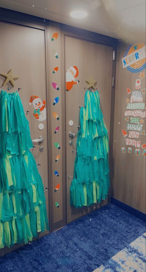 Decorate Cruise Cabin Door Ideas, Christmas Cruise Door Decorations, Cruise Ship Door Decoration Ideas, Cruise Door Decorations, Christmas Doors, Cruise Packing Tips, Cabin Door, Christmas Cruise, Cruise Ideas