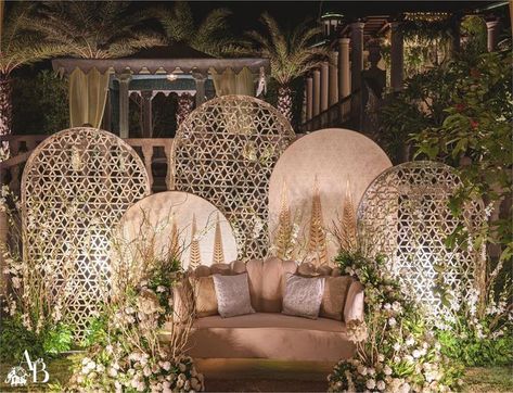 Welcome Dinner Decor, Sufi Night, Reception Stage Decor, Night Wedding Decor, Mehendi Decor Ideas, Welcome Dinner, Wedding Stage Backdrop, Dinner Decor, Wedding Decor Photos