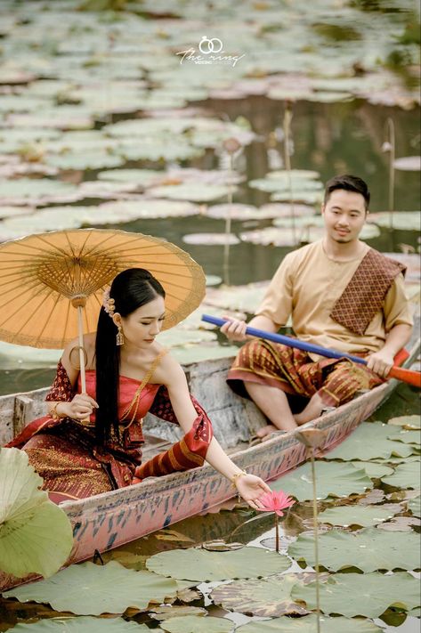 Wedding Khmer, Cambodian Wedding, Khmer Culture, Cambodia Wedding, Aesthetic Wedding, Khmer Wedding, Angkor Wat, Couples Photography, Angkor