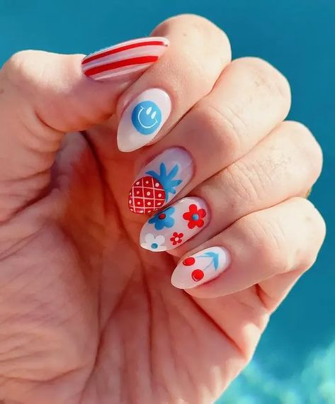 Declare your independence from boring nails with 4th of july nails, patriotic nails or cute 4th of july nails. 4 Of July Nails Design, Margarita Nails Design, 4th Of July Nails 2024, Structure Nails, Fourth Of July Nails Designs, 4 Of July Nails, 4th July Nails, July Nails Ideas, Cute 4th Of July Nails