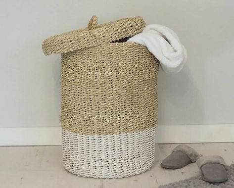 Natural Bathroom Decor, Laundry Bins, Linen Basket, Laundry Basket With Lid, Linen Baskets, Bathroom Basket Storage, Flat Decor, Black Toilet, Washing Basket