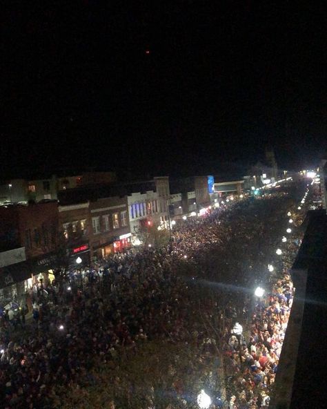 Massachusetts Avenue, Lawrence, Kansas late at night after winning the NCAA basketball championship April 4, 2022. Kansas University, Go Ku, Lawrence Kansas, Basketball Championship, Rock Chalk, Late At Night, University Of Kansas, Dorm Ideas, Ncaa Basketball