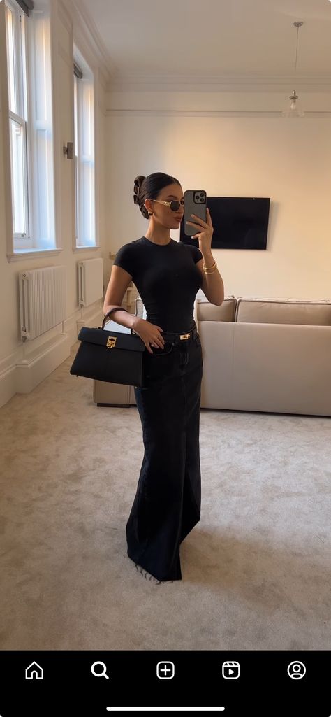 Luxury Basic Outfit, Sophisticated Style Aesthetic, Old Money Baddie Outfits, Charity Outfit Ideas, Sultry Outfit Classy, Sexy Modest Style, Classy Female Outfits, Corporate Dinner Outfit Night, Meet His Family Outfit