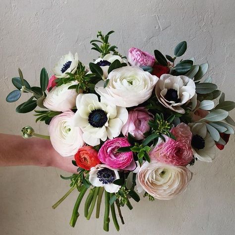 Pretty bouquet for tomorrow's bride #torontowedding #flowers #botanyfloralstudio Ranunculus Bridal Bouquet, Anemone Bridal Bouquet, Ranunculus Bouquet, Anemone Bouquet, Pretty Bouquet, Prettiest Bouquet, Wedding Dress Pictures, Floral Studio, Toronto Wedding