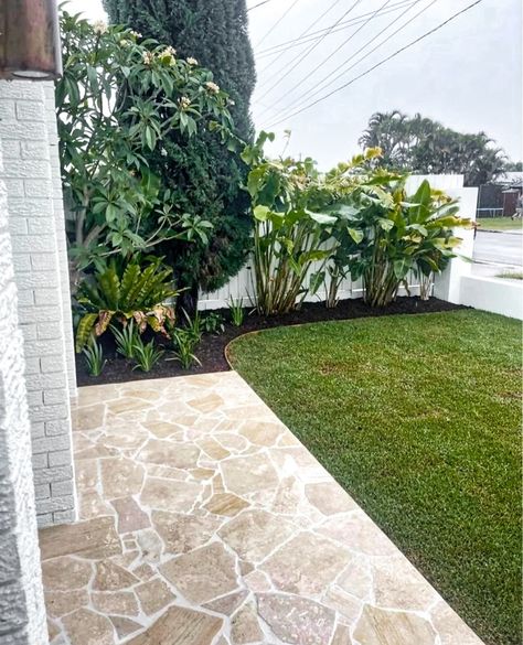 Crazy Pave Front Entrance, Travertine Crazy Pave, Travertine Crazy Paving, Diy Crazy Paving, Crazy Pavers Patio, Brisbane House, Feature Wall Cladding, Crazy Pave, Palm Springs Houses