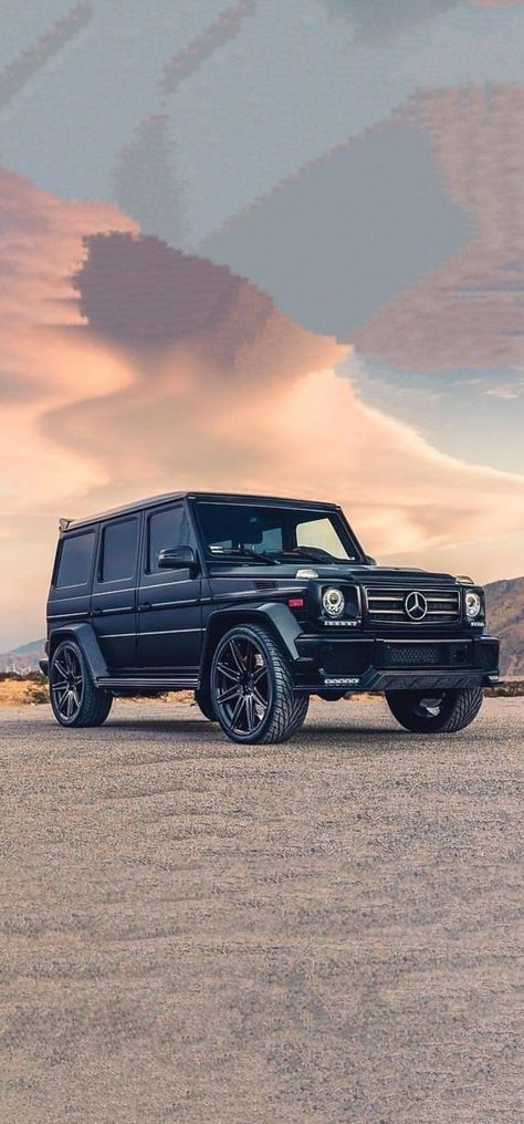 G Class Mercedes Wallpaper Iphone, G Class Wallpaper, G Wagon Wallpapers, G Wagon Iphone Wallpaper, Rose Royce Car, Mercedes Jeep, Cool Car Backgrounds, Jeep Wallpaper, Mercedes Benz Wallpaper