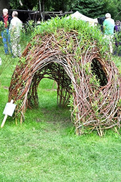 Willow branches were used to make this play house and they rooted and started to produce leaves Living Willow, Sensory Garden, Children's Garden, Willow Branches, Natural Playground, Outdoor Classroom, Have Inspiration, The Secret Garden, Nature Play