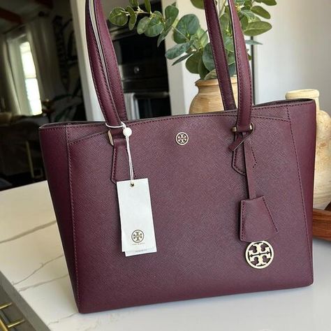 Tory Burch small Robinson saffiano leather tote Wall Pockets, Open Top, Leather Tote, Tory Burch, Zip Pockets, Divider, Handles, Smartphone, Handbags