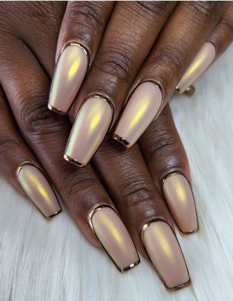 November Nails Ideas Almond, Chrome Autumn Nails, Almond Nails For Fall, Fall Stiletto Nails Design, Cute Fall Nail Ideas, Nails Ideas Almond, November Nails Ideas, Burberry Nails, Nails For Fall