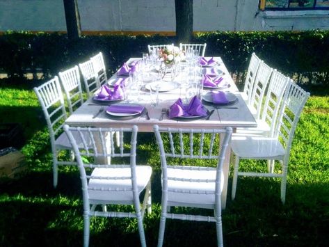 Alquiler de mesas tipo vintage y sillas tiffany. Contactanos al 5543327867. Outdoor Table, Furniture Sets, Outdoor Furniture Sets, Outdoor Furniture, Outdoor Decor, Furniture, Home Decor, Home Décor