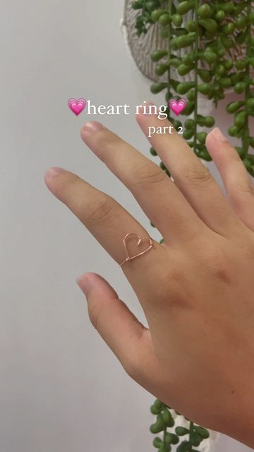 RingsbyChessa on Instagram: "another way to make this cute ring💗" Venus Jewelry, Rings Beads, Wire Knitting, Diy Jewelry Rings, Cute Ring, Clay Diy Projects, Diy Jewelry Unique, Bead Charms Diy, Diy Bracelet Designs