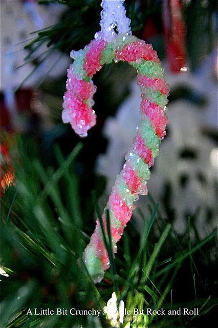 An easy and fun craft to make with the kids: Pipe cleaner "crystal" ornaments.
#Christmas #craft Craft To Make, Crystal Candy, Candy Cane Ornament, Homemade Ornaments, Preschool Christmas, Crystal Ornament, Christmas Ornaments Homemade, Fun Craft, Christmas Ornament Crafts