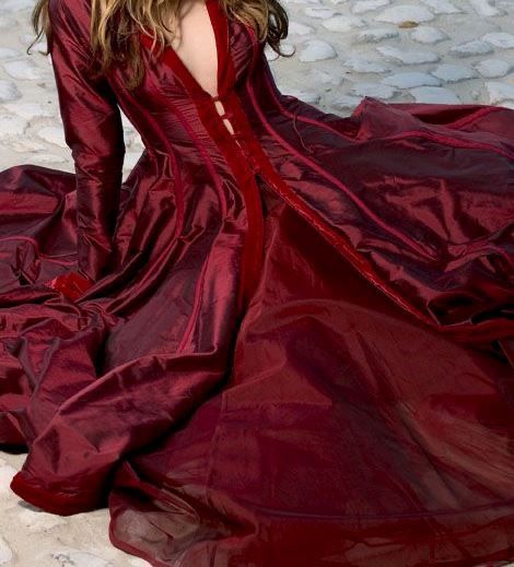 Aesthetic Scarlet Witch, Scarlet Witch Aesthetic, Asgardian Dress, Wanda Maximoff Aesthetic, Witch Aesthetic Outfit, Wanda Maximoff Scarlet Witch, Witch Dress, Witch Outfit, Medieval Dress