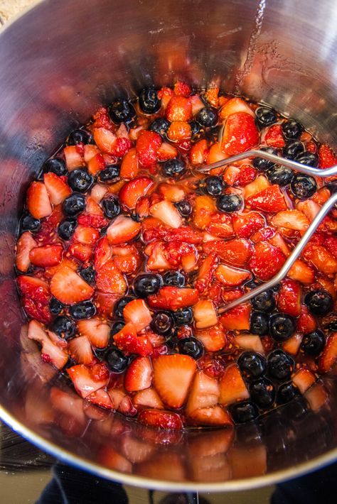 Strawberry Raspberry Freezer Jam, Mixed Berry Jam Recipe With Pectin, Mixed Berry Freezer Jam, Blueberry Jam No Pectin, Strawberry Blueberry Jam, Blueberry Freezer Jam, Berry Jam Recipe, Raspberry Freezer Jam, Mulberry Jam