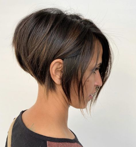 Short Aline Bob, Oval Face Hairstyle, Short Aline, Short Bob Pixie, Aline Bob, Pixie Bob Hairstyles, Bob Pixie, Inverted Bob Hairstyles, Pixie Bob Haircut