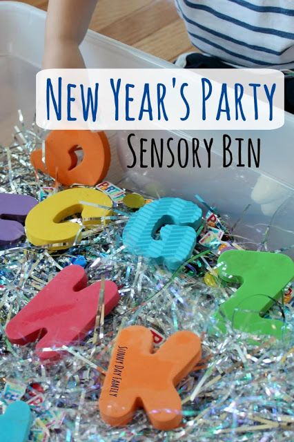 New Year's Party Sensory Bin for kids! A New Year's Eve activity for kids that's easy to set up and lots of fun. Toddlers and preschoolers love it! Party Sensory Bin, New Year's Eve Crafts, Kids New Years Eve, New Year's Eve Activities, Activity For Preschoolers, New Year's Party, New Years Activities, New Year's Crafts, Indoor Activities For Kids