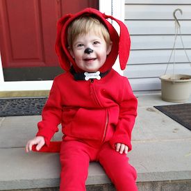 clifford the big red dog - Only from Primary - Solid color kids clothes - No logos, slogans, or sequins - All under $25 Clifford Costume, Toddler Dog Costume, Baby Dog Costume, Diy Bat Costume, Book Characters Dress Up, Sew Halloween Costume, Diy Halloween Shirts, Diy Dog Costumes, Dog Clothes Diy