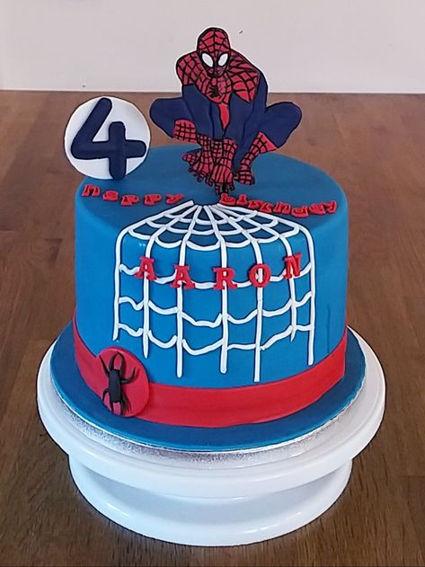 Fondant Baby Shoes, Spiderman Birthday Cake, Fondant Baby, Spiderman Cake, Spiderman Birthday, Homemade Cakes, Diy Fashion, Fondant, Spiderman