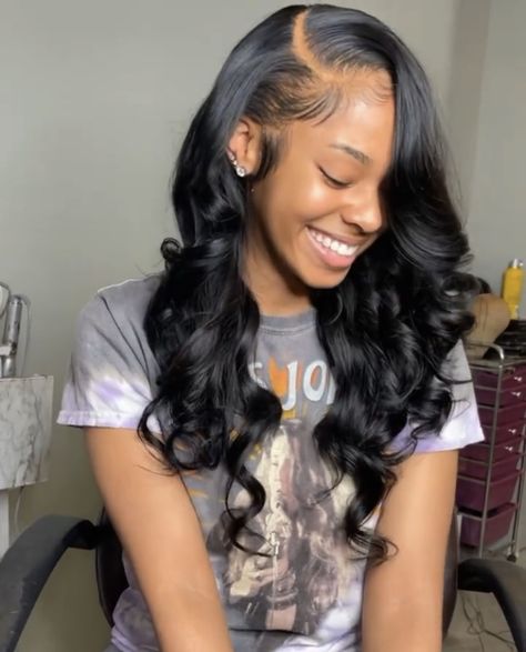 Black Side Part Wig With Curls, 8th Grade Graduation Hairstyles Black, Quick Weaves, Track Hairstyles, Sleek Ponytail Hairstyles, Straight Weave Hairstyles, Birthday Hairstyles, Hoco Hairstyles, Beautiful Curly Hair