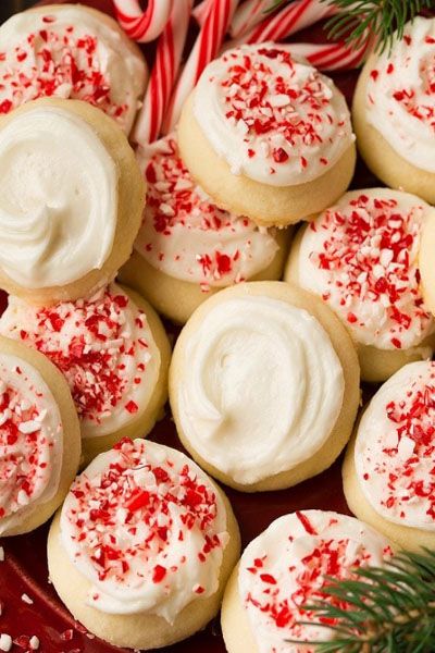 Is about food that'll make you close your eyes, lean back, and whisper "yessss." Snack-sized videos and recipes you'll want to try. Meltaway Cookies, Peppermint Recipes, Eggnog Cookies, Peppermint Sugar Cookies, Peppermint Chocolate, Best Christmas Cookie Recipe, Peppermint Sugar, Peppermint Cookies, Best Christmas Cookies