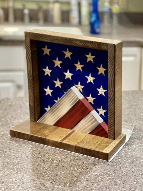 American Flag Diy, Wooden Workshops, Scrap Wood Crafts, Wood Craft Projects, Wood Art Projects, American Flag Wood, Wood Flag, Diy Wooden Projects, Wood Shop Projects