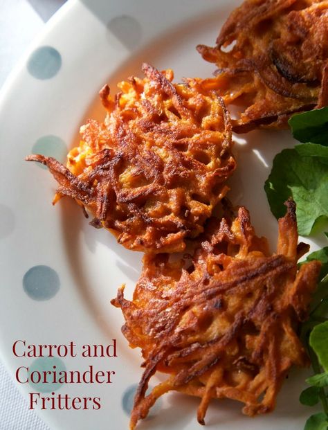 A simple vegan recipe for carrot and coriander fritters. They are delicious hot or cold and make an excellent addition to packed lunches or picnic hampers. Juicing Recipes For Beginners, Carrot Fritters, Vegetarian Party, Fritters Recipe, Recipes To Cook, Packed Lunches, Spiralizer Recipes, Fritter Recipes, Carrot Recipes