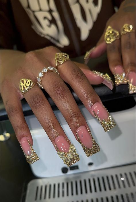 Sidney Nicole - Duckie bling frenchies 🥶🥶🥶🥶 IG... Nail Poses, Nail Goals, Spring Acrylic Nails, Graduation 2024, Long Acrylic Nail Designs, Duck Nails, Simple Acrylic Nails, French Acrylic Nails, Short Square Acrylic Nails