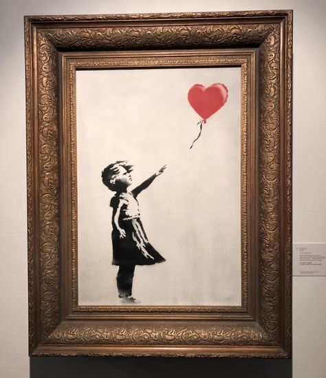 A famous Banksy painting self-destructs minutes after selling on auction for just over $1.6 million. Banksy Artwork, Banksy Paintings, Its A Girl Balloons, Banksy Art, Banksy Canvas, Street Artists, Art Auction, Banksy, Performance Art