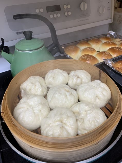 Pork Buns Aesthetic, Steamed Pork Buns, Steamed Pork, Big Snacks, Soup Dumplings, Pork Buns, Steamed Buns, Happy Foods, Food Goals