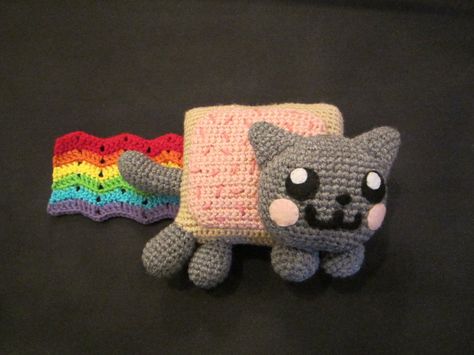 Nyan Cat Crochet Pattern, Nyan Cat Crochet, Nyan Cat Costume For Cats, Nyan Cat Birthday, Tac Nyan, Nyan Cat Hoodie, Cakey Cat Crochet Pattern, Nyan Nyan, Cat Crochet