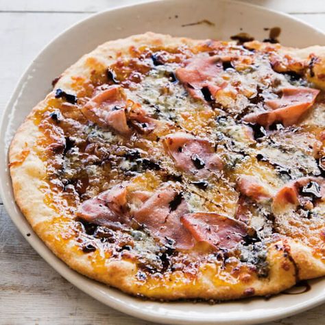 Fig Jam Pizza, Prosciutto Pizza Recipes, Fig Pizza, Gorgonzola Pizza, Prosciutto Pizza, Balsamic Reduction, Cauliflower Crust Pizza, Cauliflower Pizza, Pizza Recipes Homemade