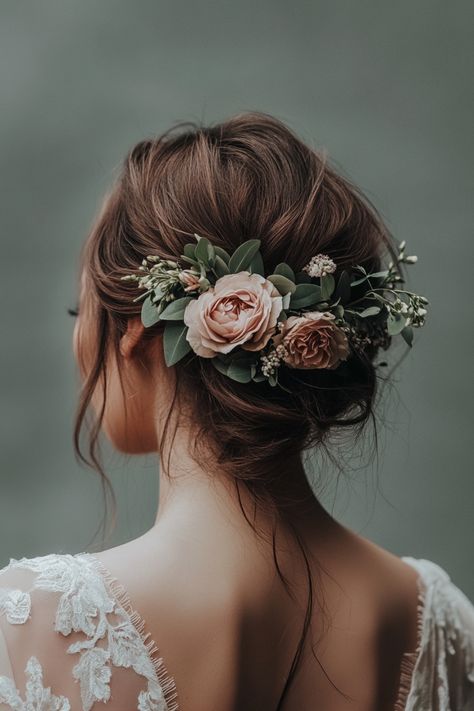 Flowers bring a soft and elegant look to bridal hairstyles, and these 51 options are must-sees. From simple floral combs to intricate crowns, there’s something for every bride’s style. Explore timeless designs that complement any dress and wedding setting. See the ideas now! #bridalinspo #weddingflorals #flowercrownideas Bridal Hairstyles With Flowers, Floral Crown Bride, Hairstyles With Flowers, Simple Flower Crown, Winter Wedding Hair, Floral Comb, Floral Halo, Small White Flowers, Flower Crown Wedding