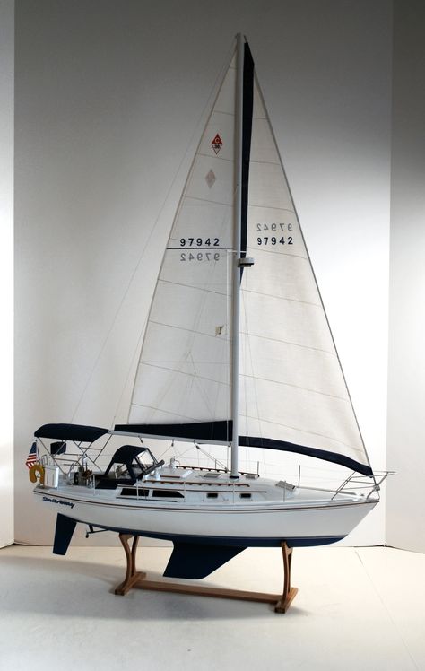 Sailboat Model, Model Sailboats, Rc Boats Models, Yacht Model, Boat Drawing, Model Sailboat, House Beach, Boat Stuff, Bookshelves Diy