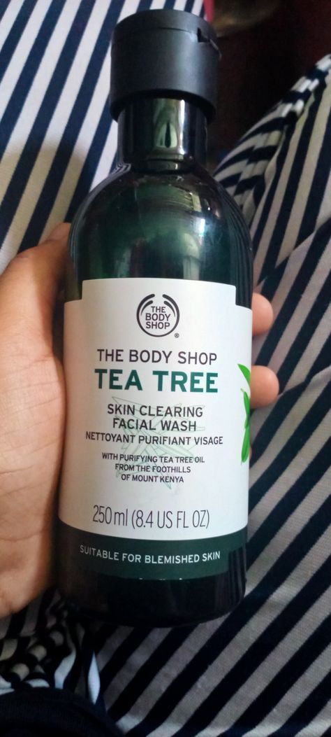 The Body Shop Tea Tree, Tea Tree Face Wash, Oily Acne Prone Skin, Body Shop Tea Tree, Tea Tree Soap, Tree Faces, Facial Wash, Tea Tree Oil, Acne Prone Skin